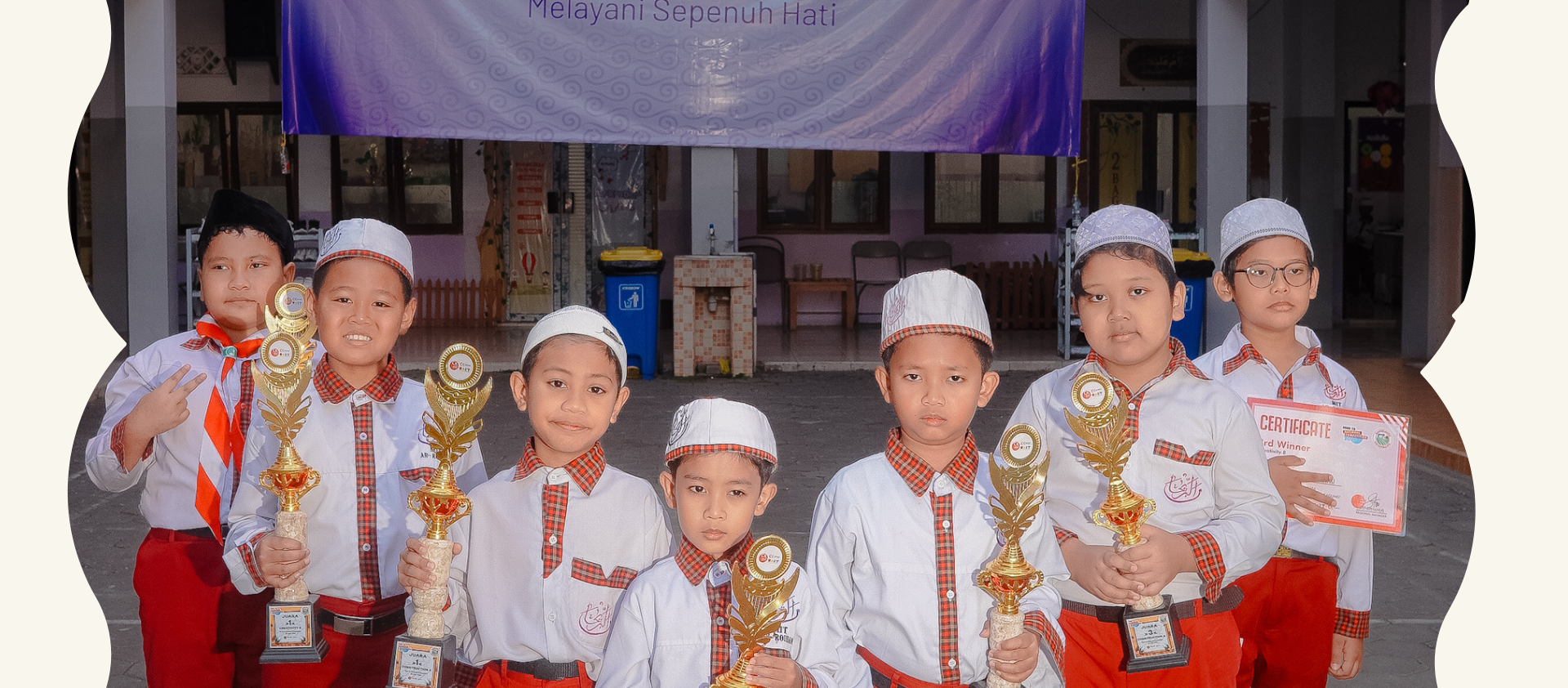 Melaju ke National Competition, Tim Robotik MIT Ar Roihan Juara Regional Competition